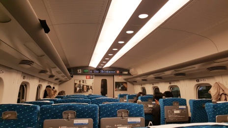 Im Shinkansen ...